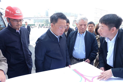 南昌市委副書(shū)記、市長(zhǎng)劉建洋視察洪都大道快速化改造工程